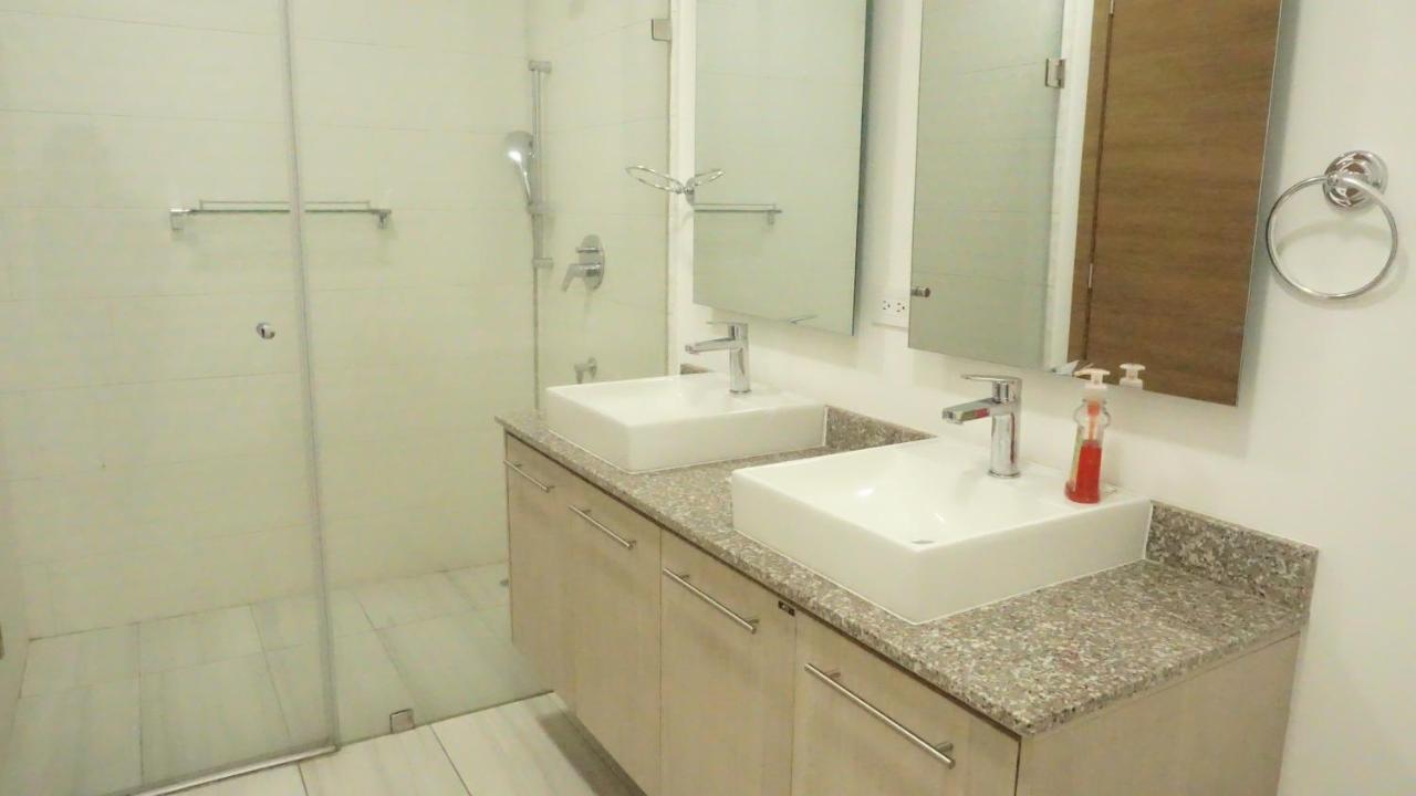 1410 Habitacion En Lujoso Departamento - Atelier Quito Kültér fotó
