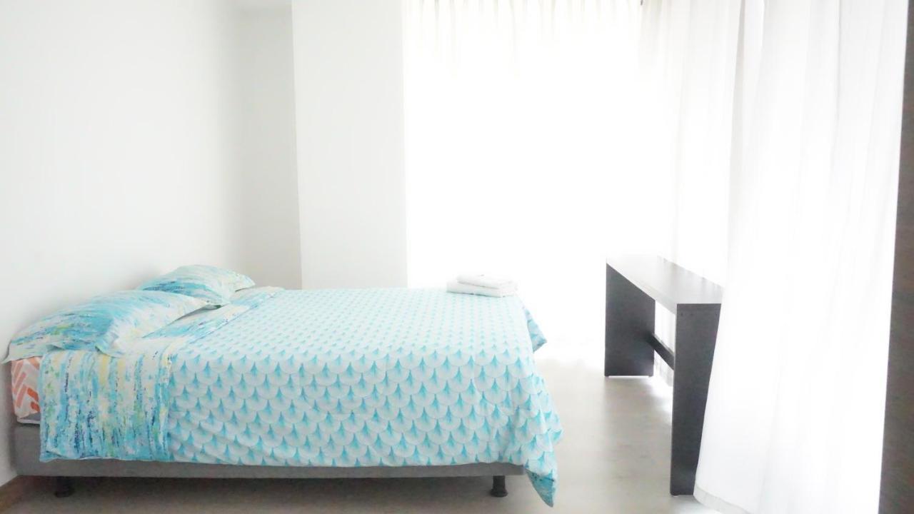1410 Habitacion En Lujoso Departamento - Atelier Quito Kültér fotó